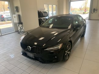 Certified 2024 Volvo S60 B5 Core image 1