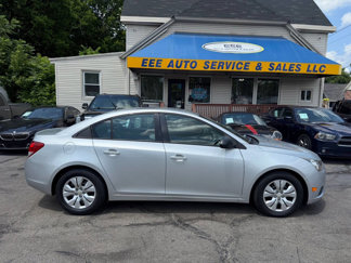 Used 2014 Chevrolet Cruze LS image 1
