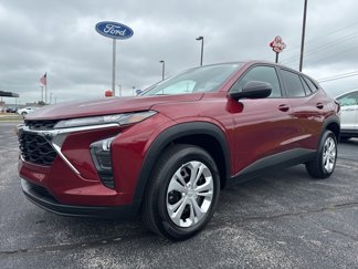 Used 2025 Chevrolet Trax LS image 1