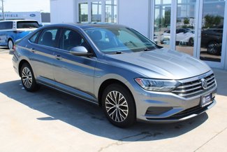 Used 2019 Volkswagen Jetta SE image 1