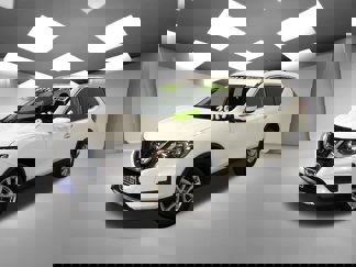 Used 2019 Nissan Rogue SV image 1