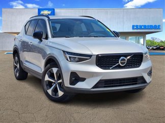 Used 2023 Volvo XC40 B5 Plus w/ Protection Package Premier image 1