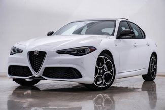 Used 2024 Alfa Romeo Giulia Ti w/ Active Assist Plus Package image 1