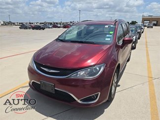 Used 2019 Chrysler Pacifica Touring-L image 1