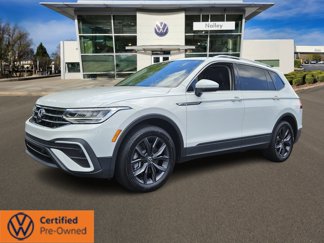 Used 2022 Volkswagen Tiguan SE w/ Panoramic Sunroof Package image 1