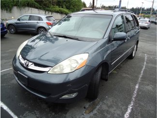 Used 2010 Toyota Sienna XLE Limited image 1