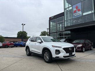 Used 2019 Hyundai Santa Fe SE image 1