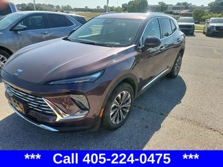 Used 2024 Buick Envision Preferred image 1