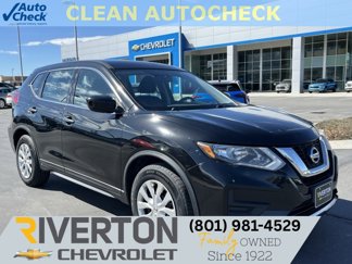 Used 2017 Nissan Rogue S image 1