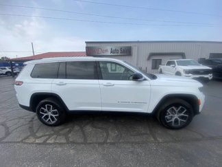 Used 2023 Jeep Grand Cherokee L Limited w/ Luxury Tech Group II image 1
