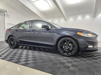 Used 2020 Ford Fusion SE w/ Equipment Group 151A image 1