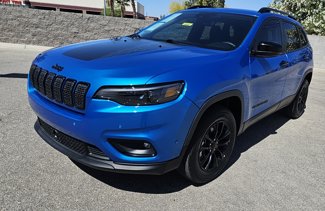 Used 2023 Jeep Cherokee Altitude Lux image 1