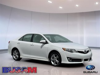 Used 2014 Toyota Camry L image 1
