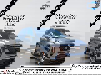 Used 2024 Cadillac XT4 Premium Luxury image 1