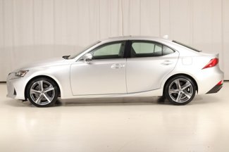 Used 2019 Lexus IS 300 image 1
