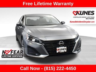Used 2024 Nissan Altima 2.5 SV image 1