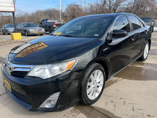 Used 2014 Toyota Camry XLE image 1
