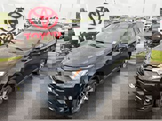 Used 2018 Toyota RAV4 XLE image 1