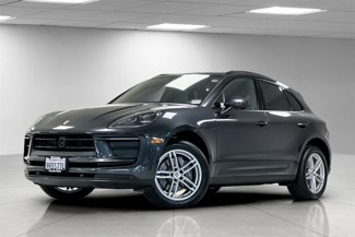 Used 2025 Porsche Macan image 1