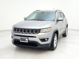 Used 2017 Jeep Compass Latitude w/ Popular Equipment Group image 1