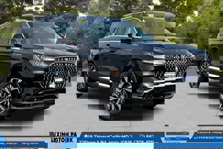 New 2025 Lincoln Aviator AWD image 1