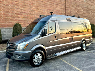 Used 2016 Mercedes-Benz Sprinter 3500 image 1