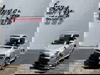 Used 2021 Toyota Corolla LE image 1