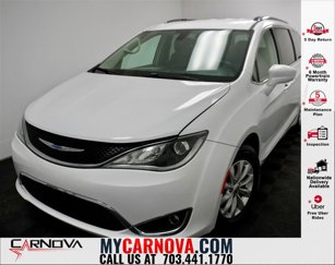 Used 2019 Chrysler Pacifica Touring-L image 1