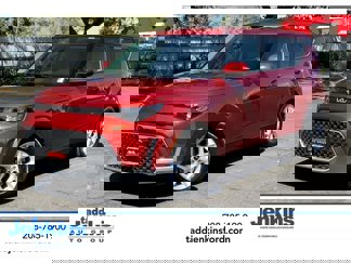 Used 2023 Kia Soul LX w/ LX Technology Package image 1