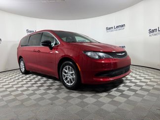 New 2025 Chrysler Voyager LX image 1