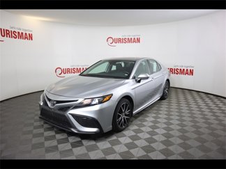 Used 2023 Toyota Camry SE image 1
