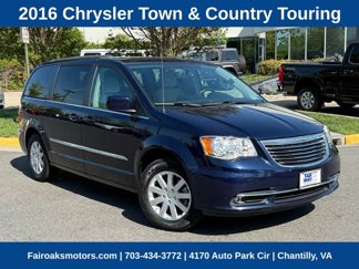Certified 2016 Chrysler Town & Country Touring image 1