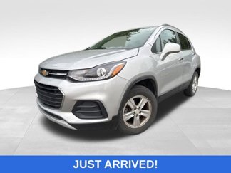 Used 2018 Chevrolet Trax LT w/ LT Convenience Package image 1