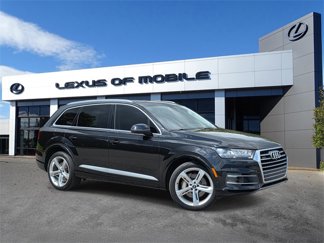 Used 2019 Audi Q7 3.0T Prestige w/ Prestige Package image 1
