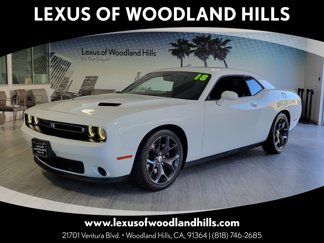 Used 2018 Dodge Challenger SXT image 1