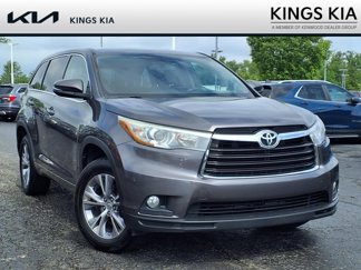 Used 2015 Toyota Highlander LE image 1