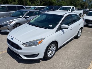 Used 2018 Ford Focus SE image 1