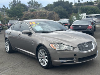 Used 2010 Jaguar XF Luxury image 1