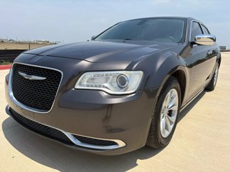 Used 2015 Chrysler 300 Limited image 1