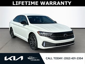 Used 2024 Volkswagen Jetta Sport image 1