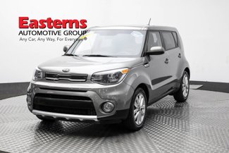 Used 2017 Kia Soul + image 1