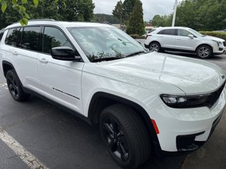 Used 2024 Jeep Grand Cherokee L Limited w/ Black Appearance Package image 1