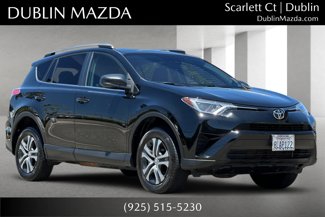 Used 2017 Toyota RAV4 LE image 1