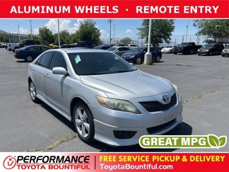 Used 2011 Toyota Camry SE image 1