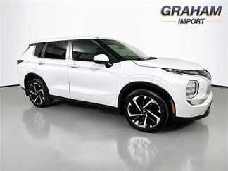 Used 2022 Mitsubishi Outlander ES image 1