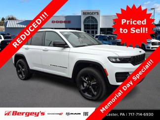 Used 2024 Jeep Grand Cherokee Altitude image 1