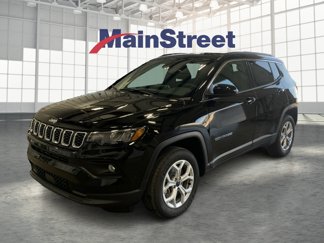 New 2025 Jeep Compass Latitude image 1