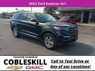 Used 2022 Ford Explorer XLT w/ Equipment Group 202A image 1