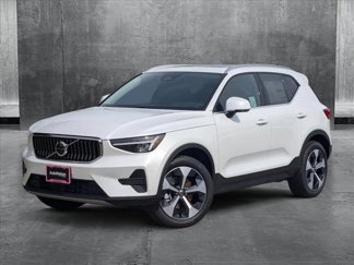 New 2025 Volvo XC40 B5 Core w/ Protection Package Premier image 1