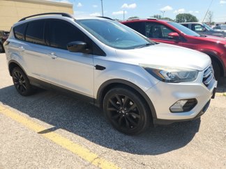 Used 2017 Ford Escape SE w/ Equipment Group 201A image 1